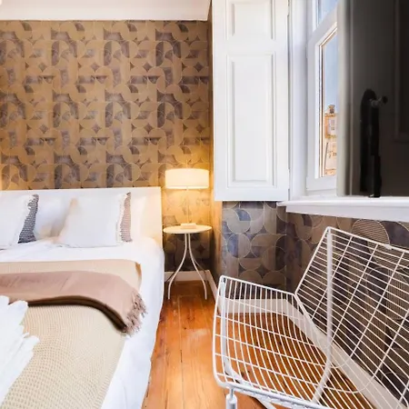 Luxurious 4-Bedroom Apartment * Лиссабон