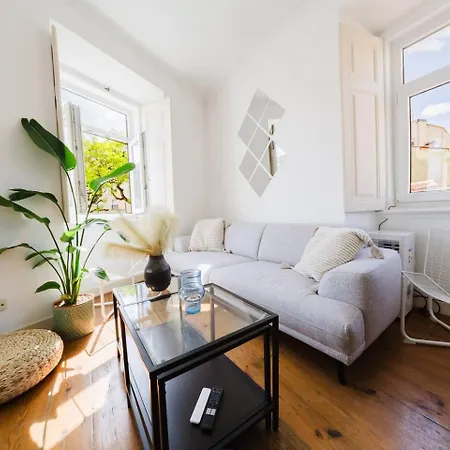 Luxurious 4-Bedroom Apartment Апартаменты *