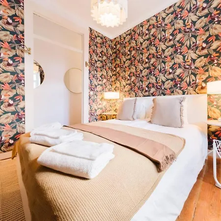 Apartment Luxurious 4-Bedroom Apartment Lisbon