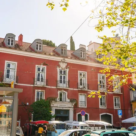 Luxurious 4-Bedroom Apartment * Lisbon